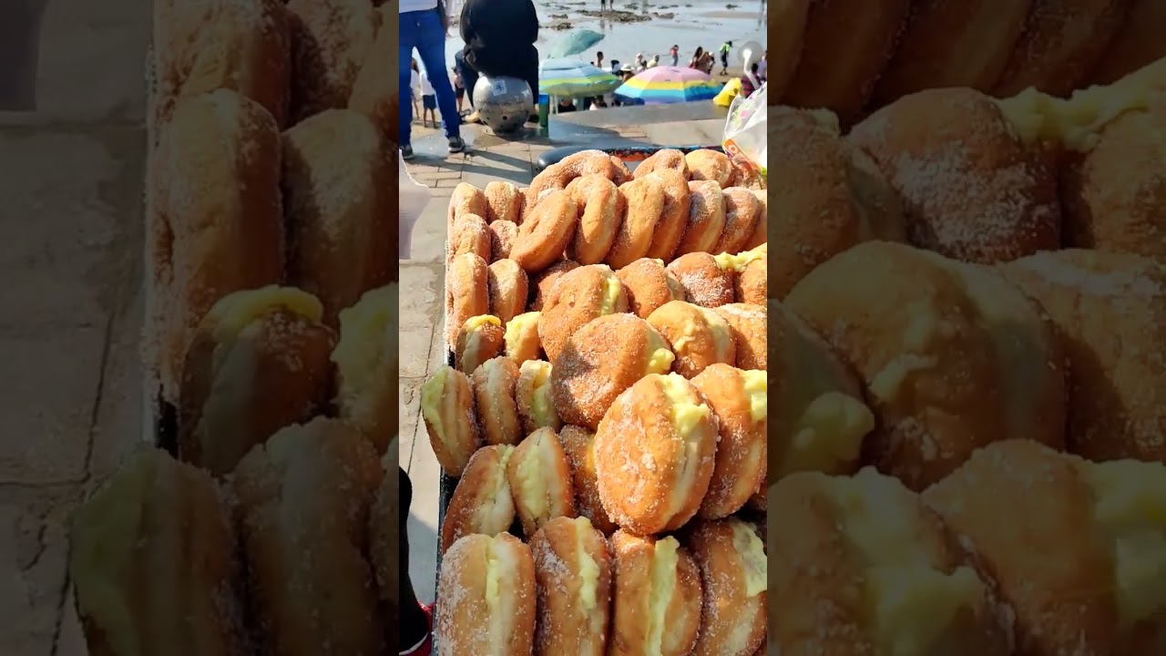panochas, pan típico de Mazatlán relleno de maizena sabor vainilla....