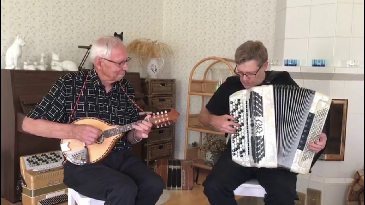Topparoikka tulee (Kari Aava)