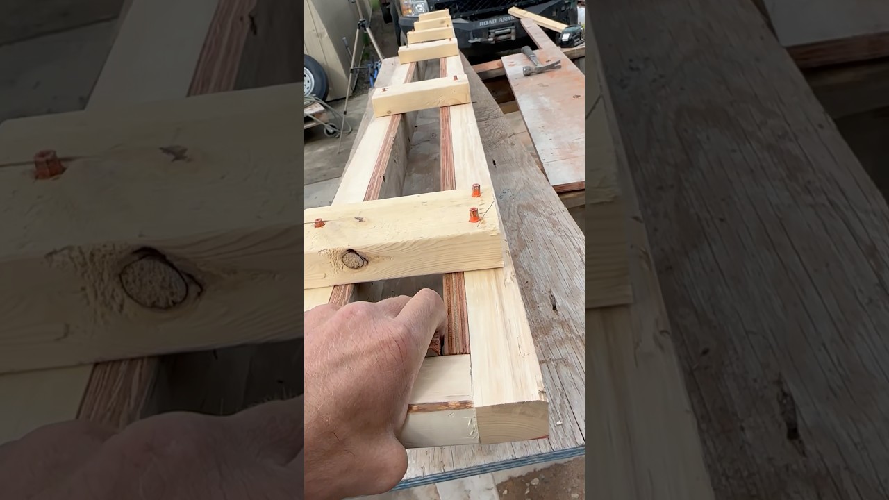 Как построить цельнолитые бетонные дренажные траншеи ✅🔨 #бетон #строительство #шорты