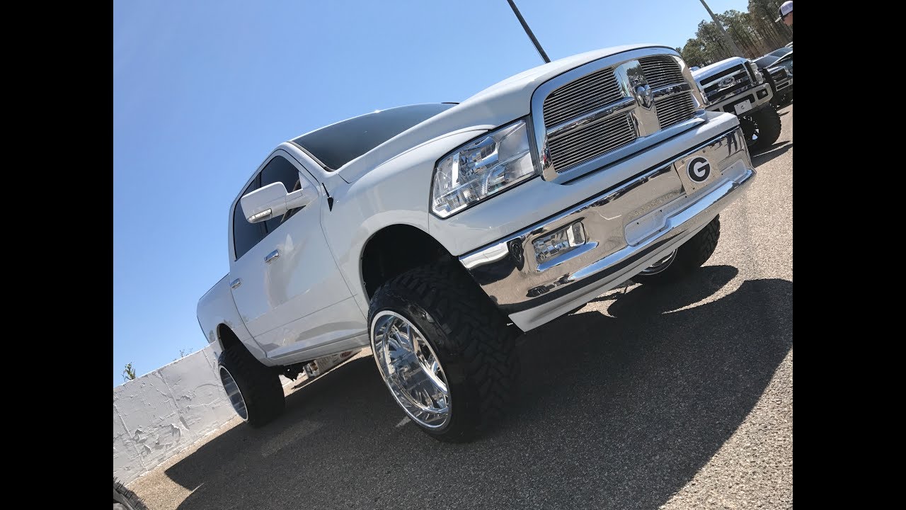 2010 Ram 1500 on 22x14 Fuel Forged