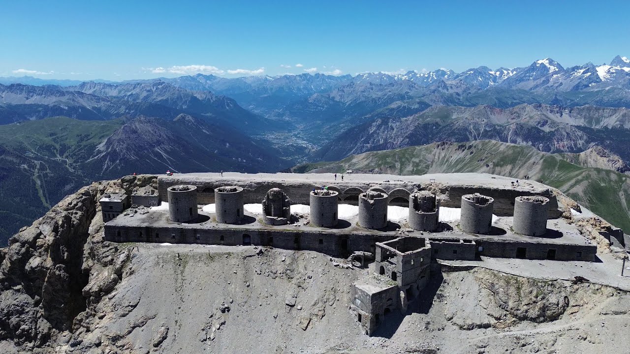 Forte Chaberton 3131m. La Fortezza più alta d'Europa.