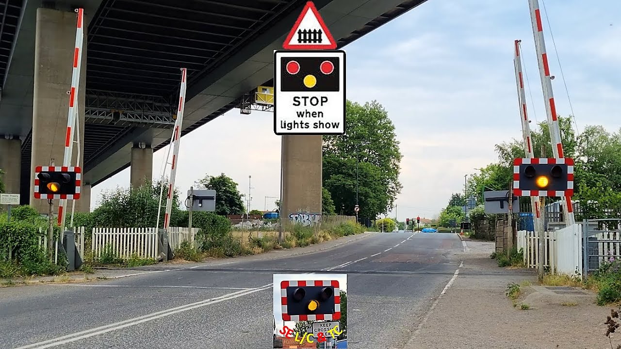Avonmouth Dock Junction Level Crossing, Bristol