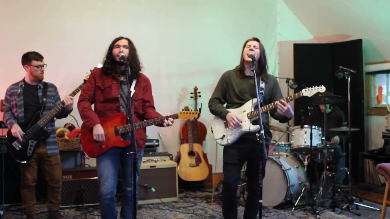 Henry Merit - Suburbs (Live in Studio)