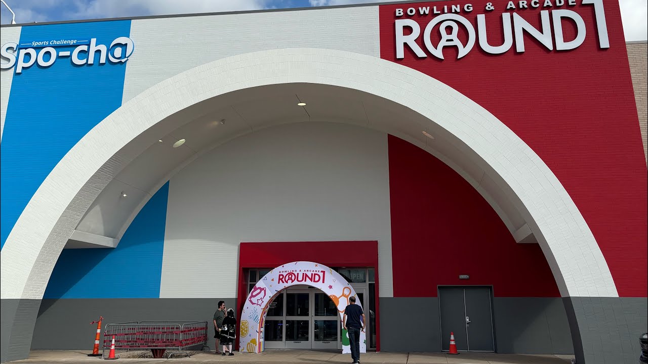 Round 1 @ Willowbrook Mall (Houston TX) Walkthrough on Opening Day