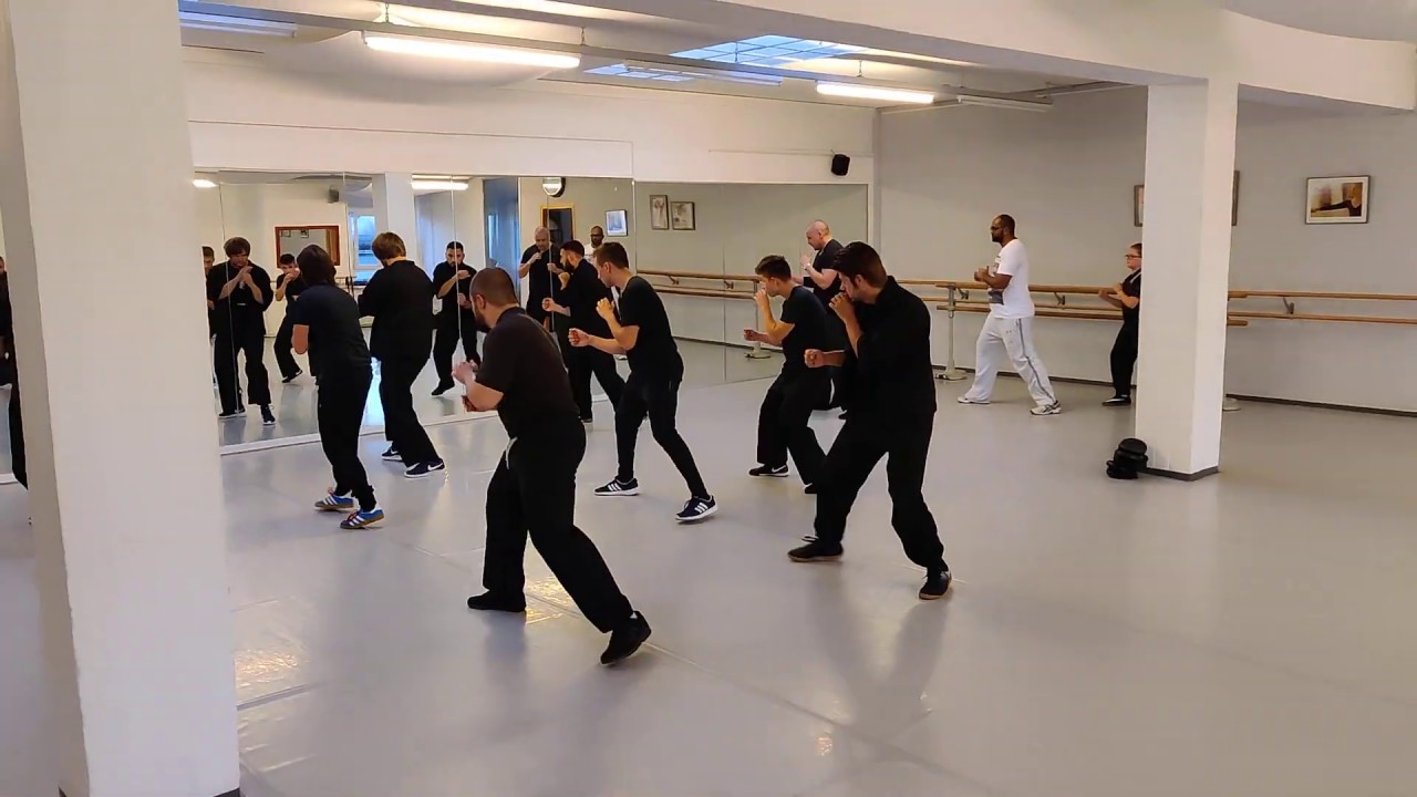 Jeet Kune Do - Footwork Training