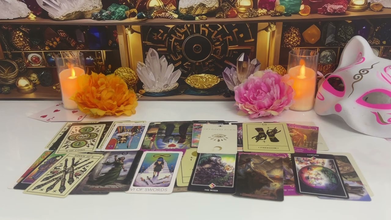 SAGITTARIUS WHO IS THIS PERSON OBSESSIVELY WATCHING U 😲 SAGITTARIUS    TAROT READING