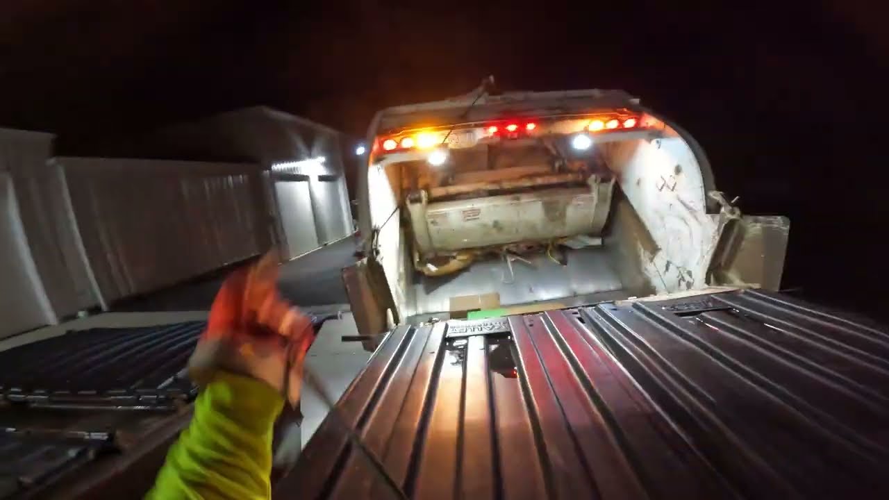 Rural Garbagetruck Route in the 2022 Ford F-750 Rearloader (AKA 8-Ball) - (59 Minutes)