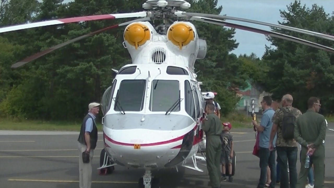 Śmigłowiec PZL W 3 Sok&oacute;ł  w wersji VIP z 1 Bazy Lotnictwa Transportowego.