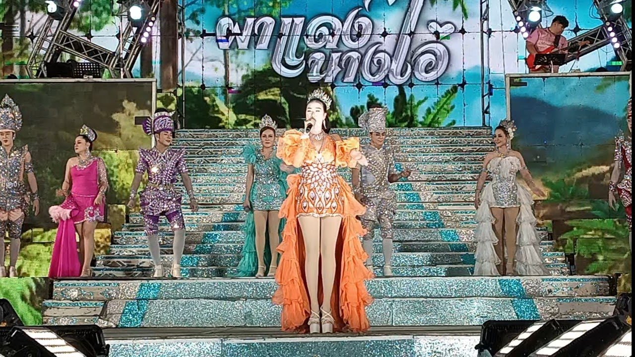 ลำเรื่องช่วงแรกเปิดตัวศิลปิน(ตลาดรวยทรัพย์)บางพลี สมุทรปราการ  #สาวน้อยเพชรบ้านแพง