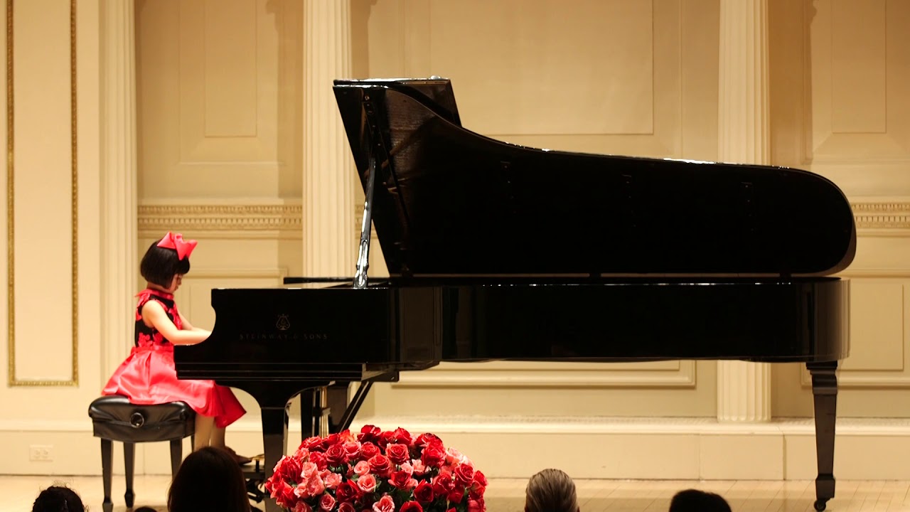 Lele -5 yrs old- Winners' Recital in Carnegie Hall | Beethoven sonata Op 49, No 2