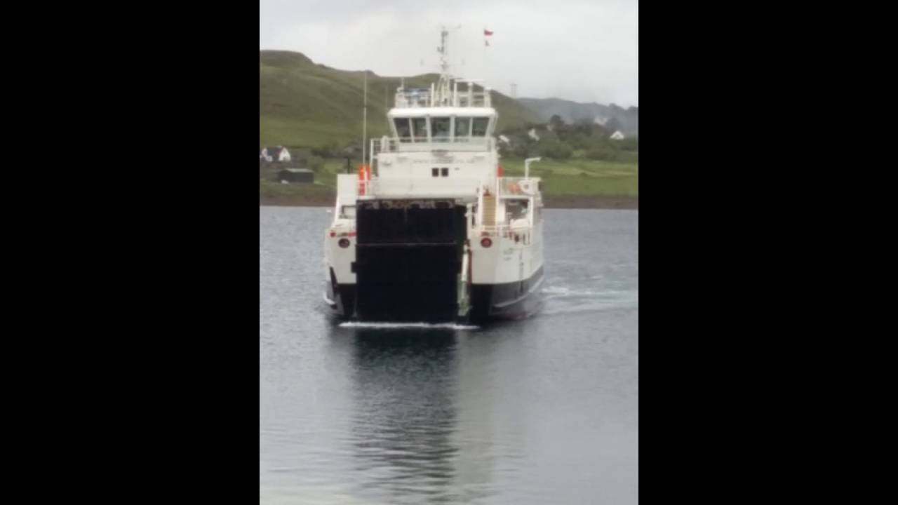 MV Hallaig arriving at Sconser