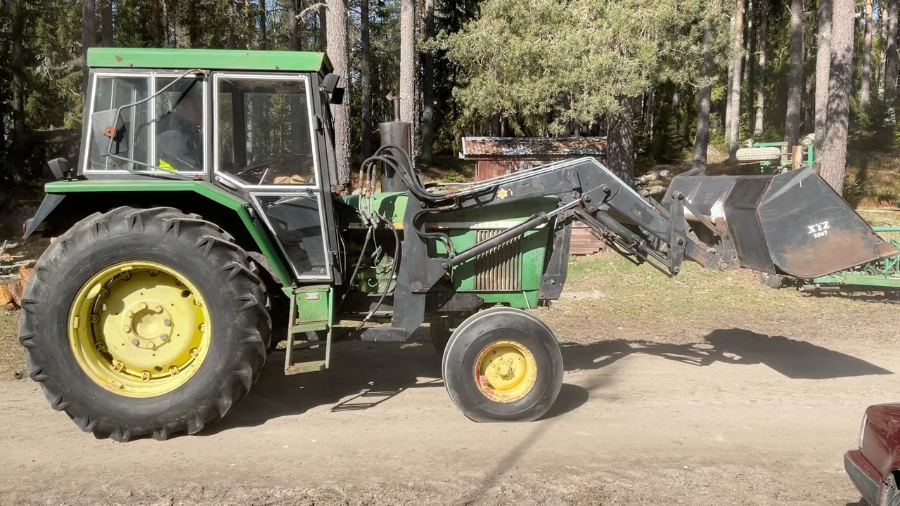 Köp Traktor John Deere 3130 på Klaravik