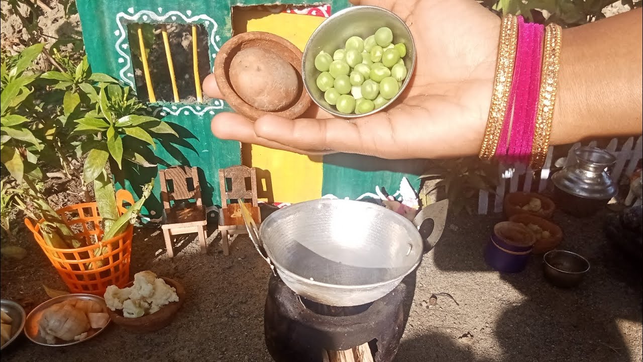 Miniature Aloo Matar Ki Sabji With Puri Recipe। Aloo Matar Recipe। Supriya tiny food 