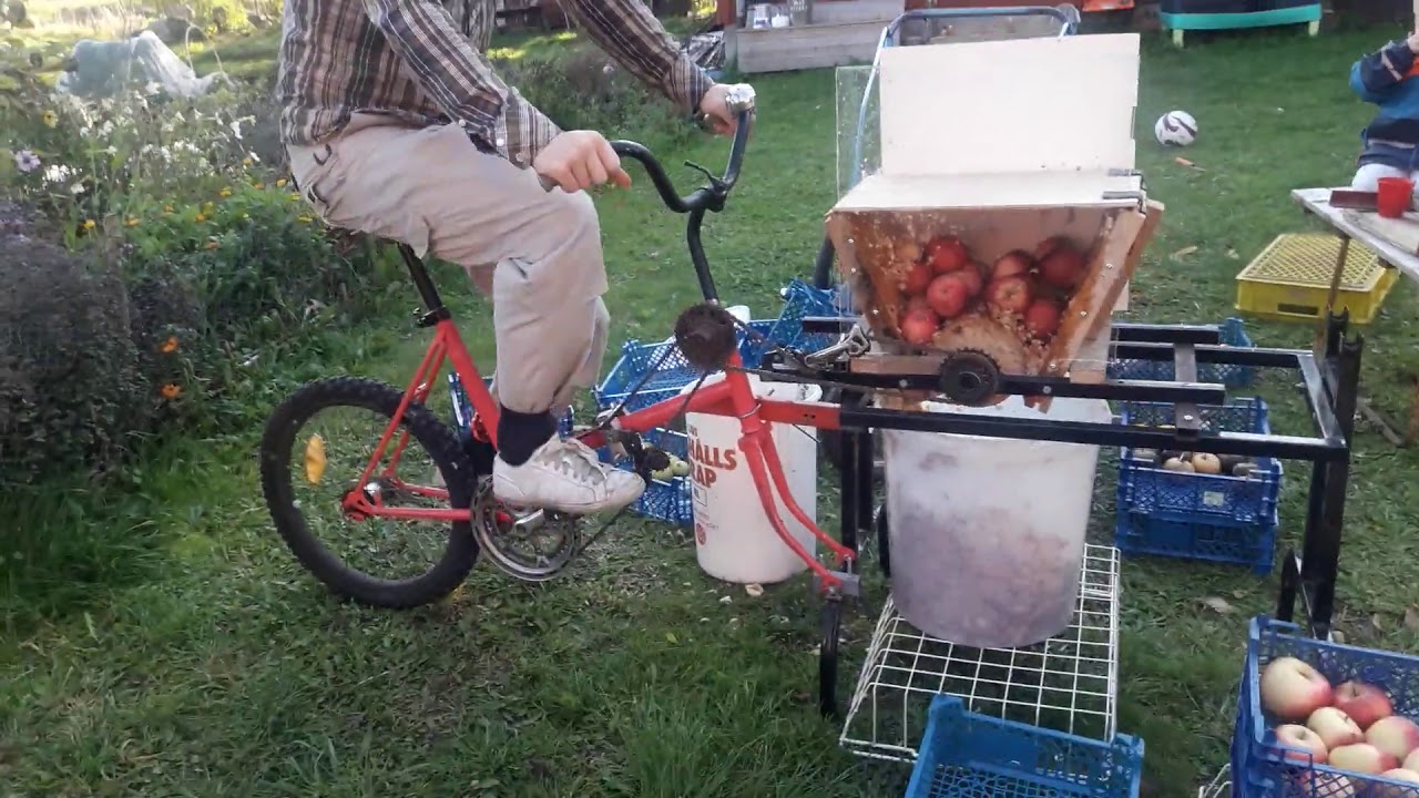 Cykeldriven &auml;ppelkross