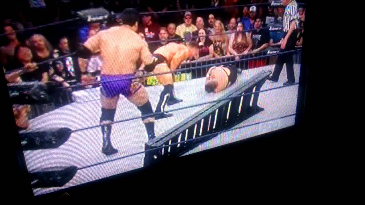 Tna impact wrestling grado vs Eli Drake in a ladder match