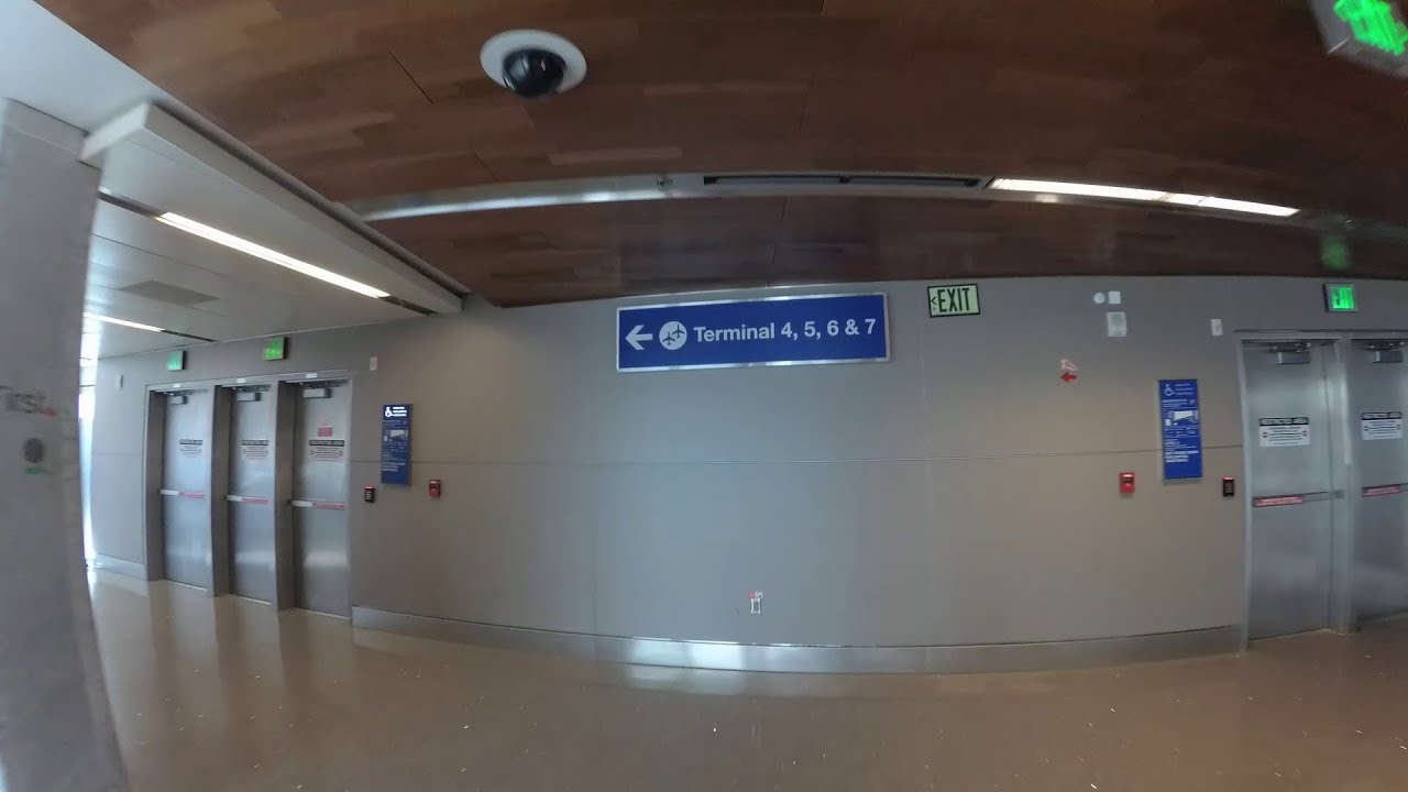 LAX - Terminal 4 walkway from Tom Bradley Terminal - Terminal 5 + 6
