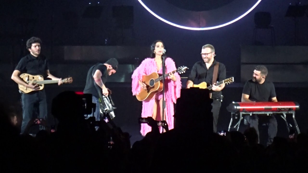Levante - Duri Come Me - Live Mediolanum Forum - Milano