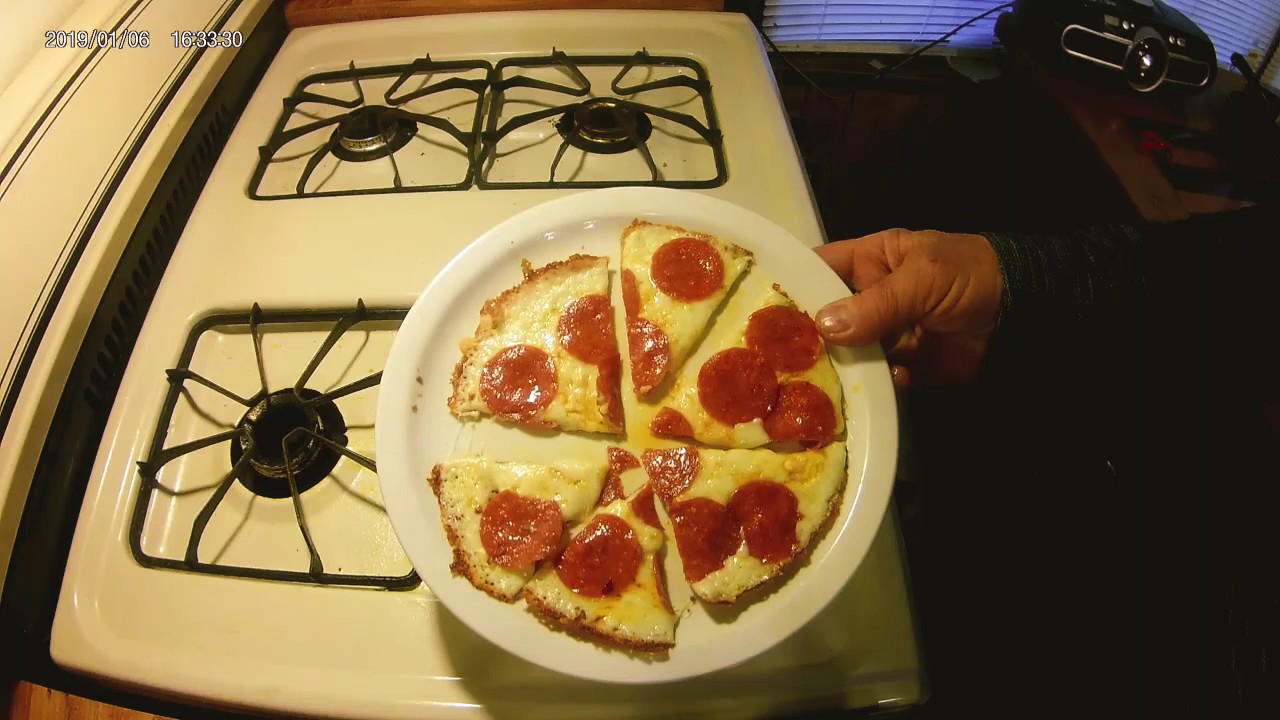 Crustless Pizza