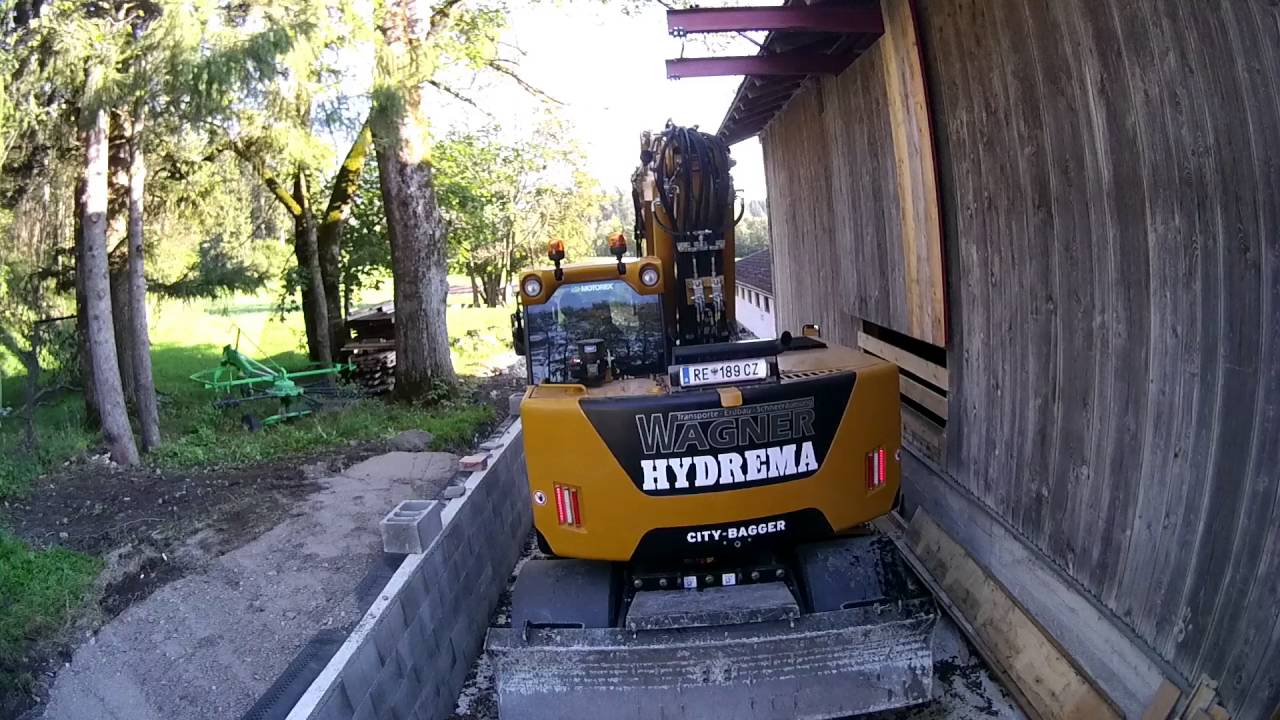 Hydrema MX 14  beim Einfahrt schottern