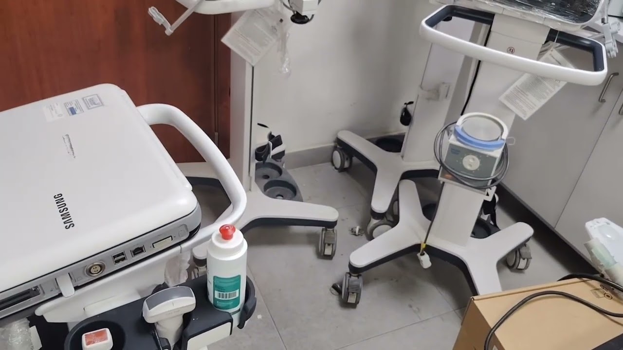 HOW TO REPAIR SAMSUNG MEDISON HM70A ULTRASOUND MACHINE NOT TURNING ON.