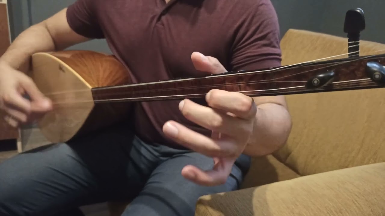 Kısa Sap Bağlama (Kerimoğlu Zeybeği)