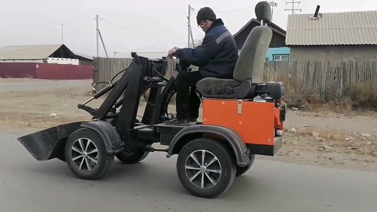 Новый минипогрузчик. Уборка снега. 
