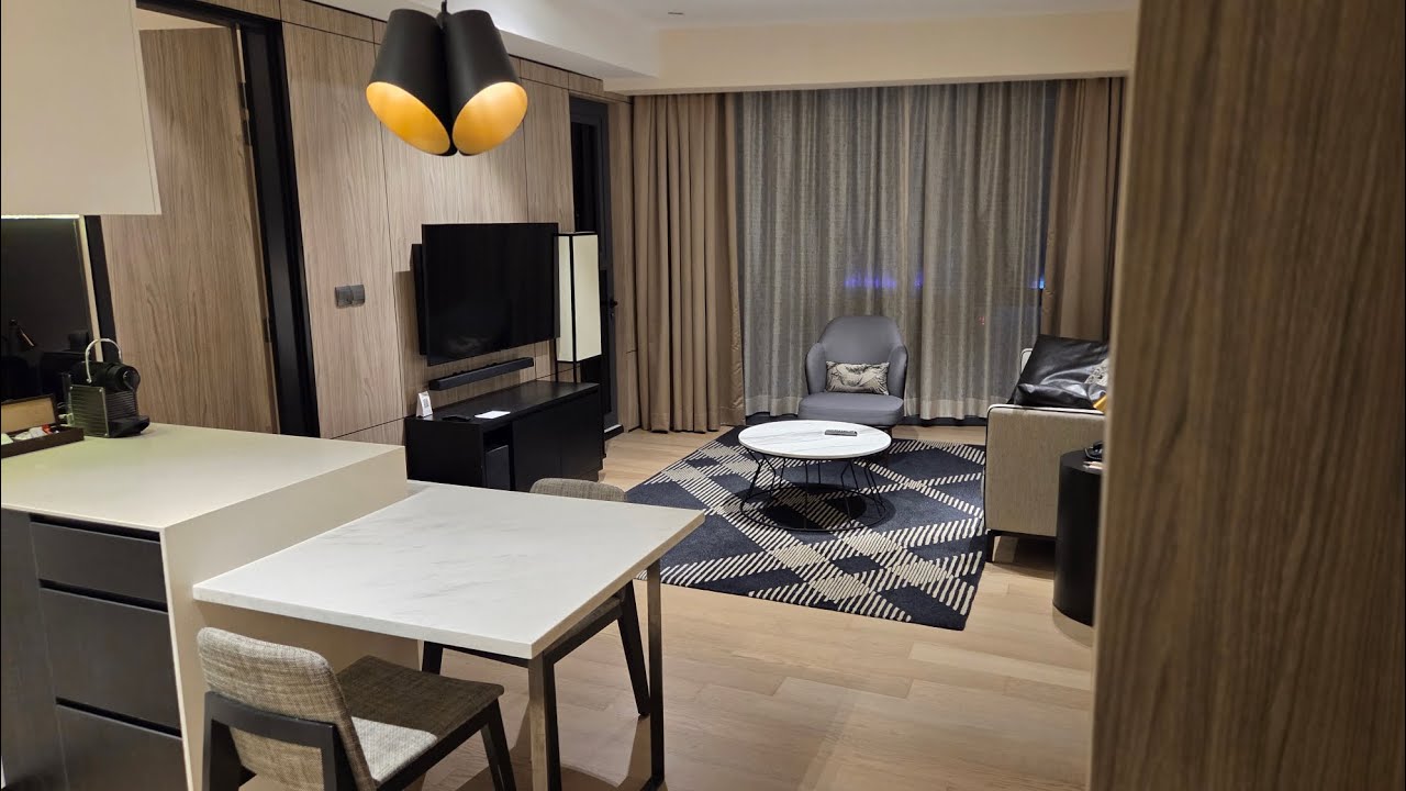 Kuala Lumpur, Malaysia (KLCC) one bedroom apartment tour 2026