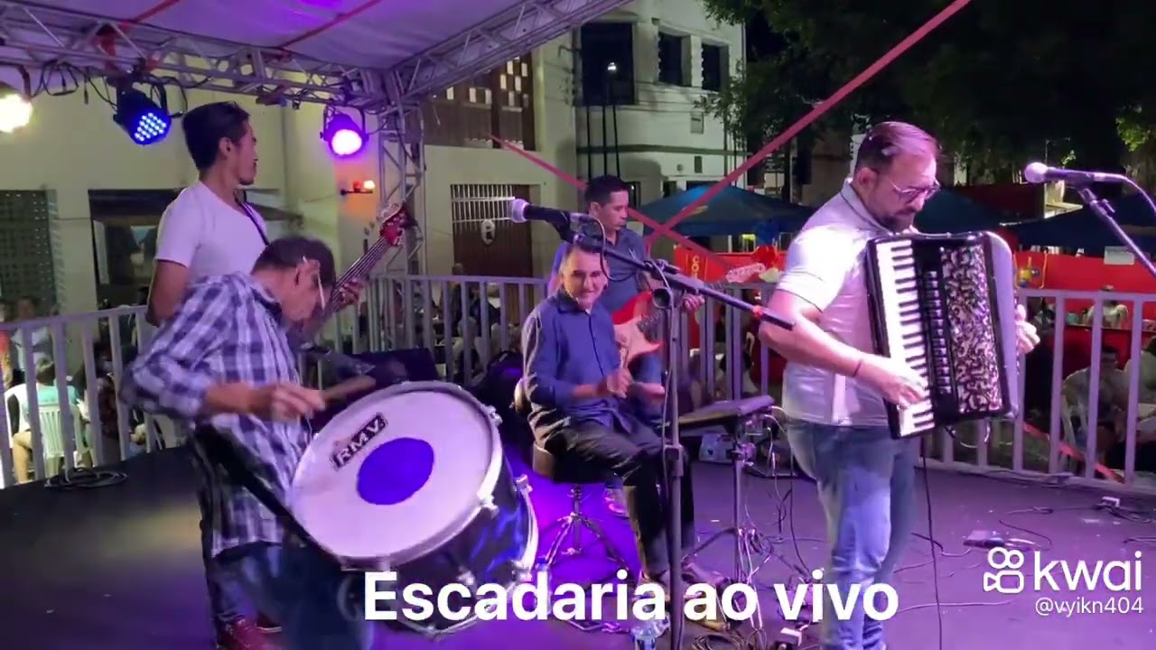 Escadaria , Zé Júnior sanfoneiro
