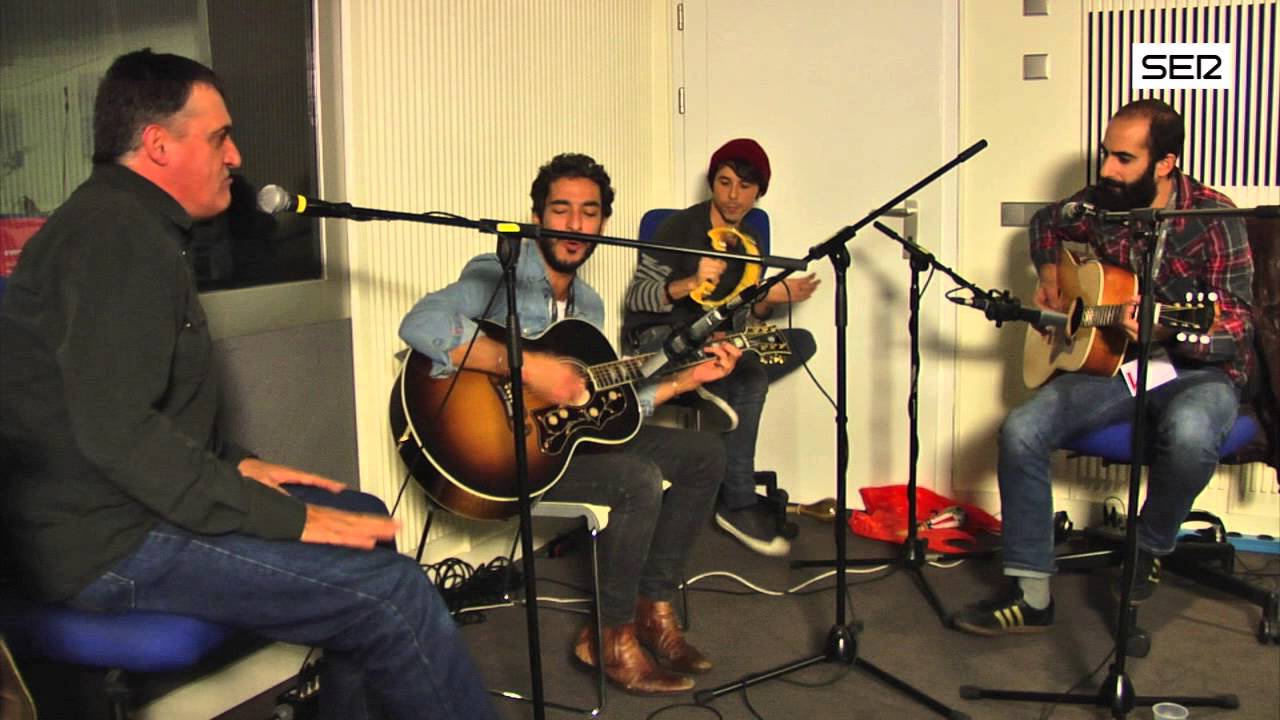 El Gran Wyoming y The Right Ons versionan 'Johnny B Good'. Cadena SER