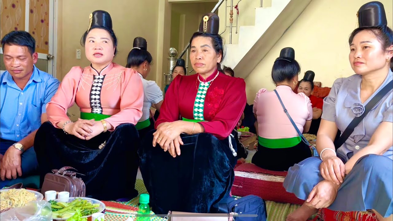 Lò Liên bài gia đình bị thất lạc nhau từ xưa giờ mới được gặp nhau nghe súc động Lắm 