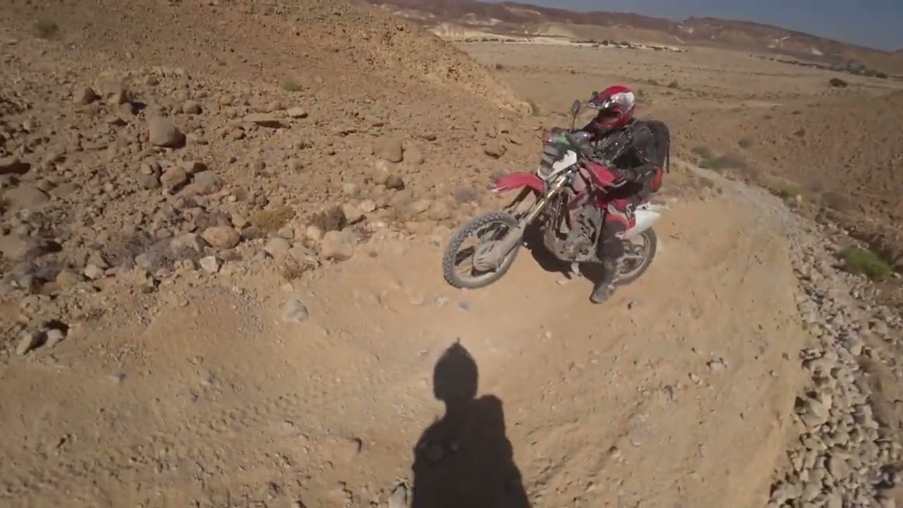 מעלה כרכום על אופנוע