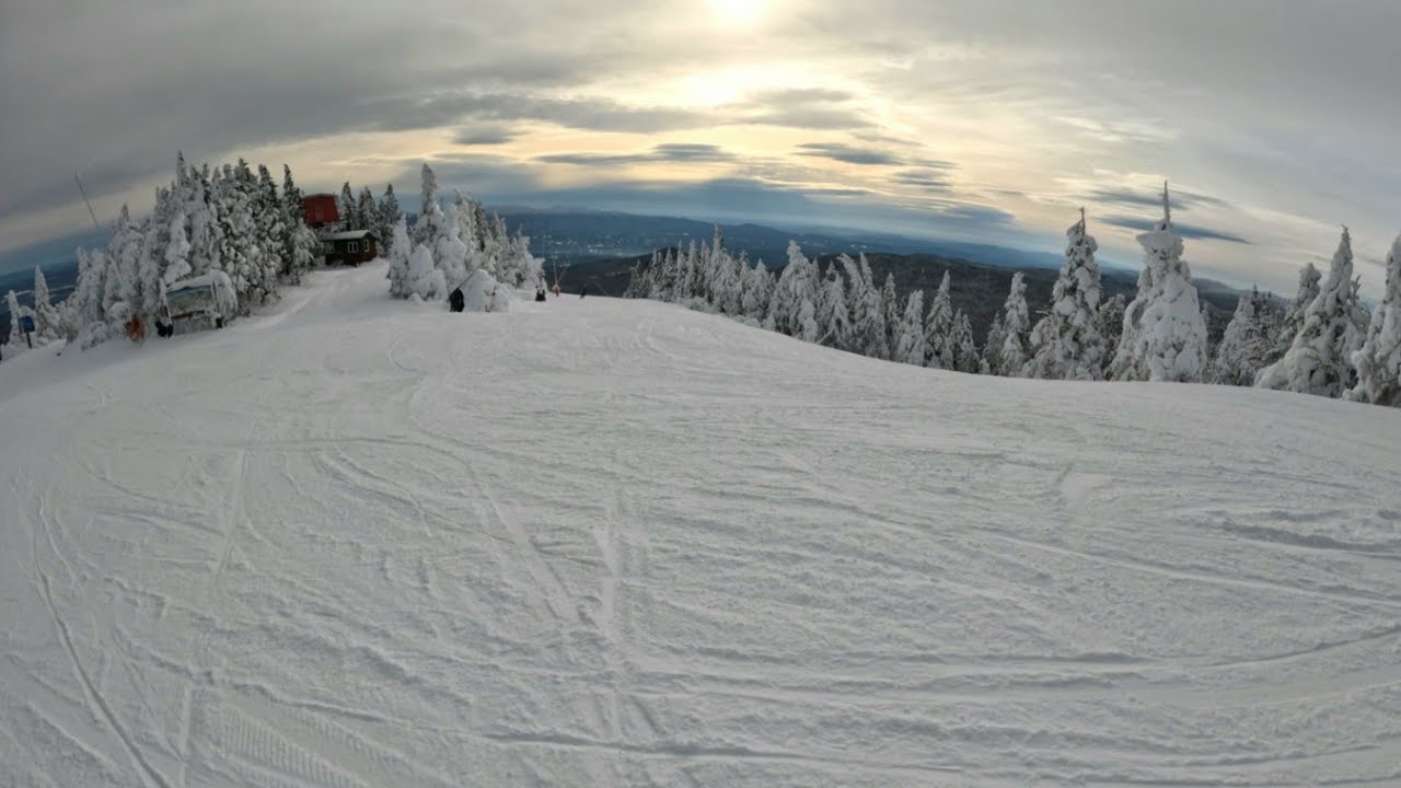 Riding out of Bounds at Stowe | SNOWBOARDING