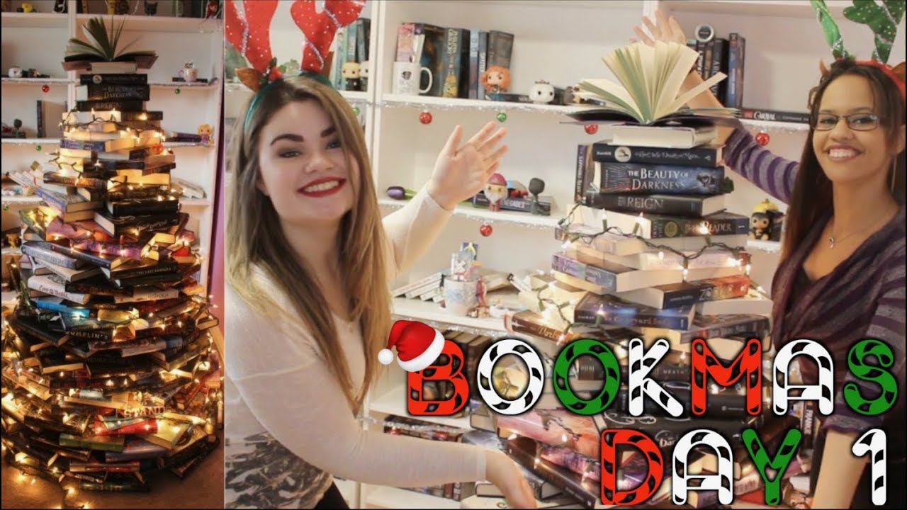 BUILDING A 5FT TALL BOOKMAS TREE | Bookmas Day 1