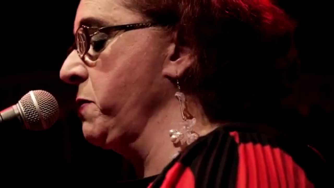 Cida Moreira - Feito Um Picolé No Sol (Ao Vivo)