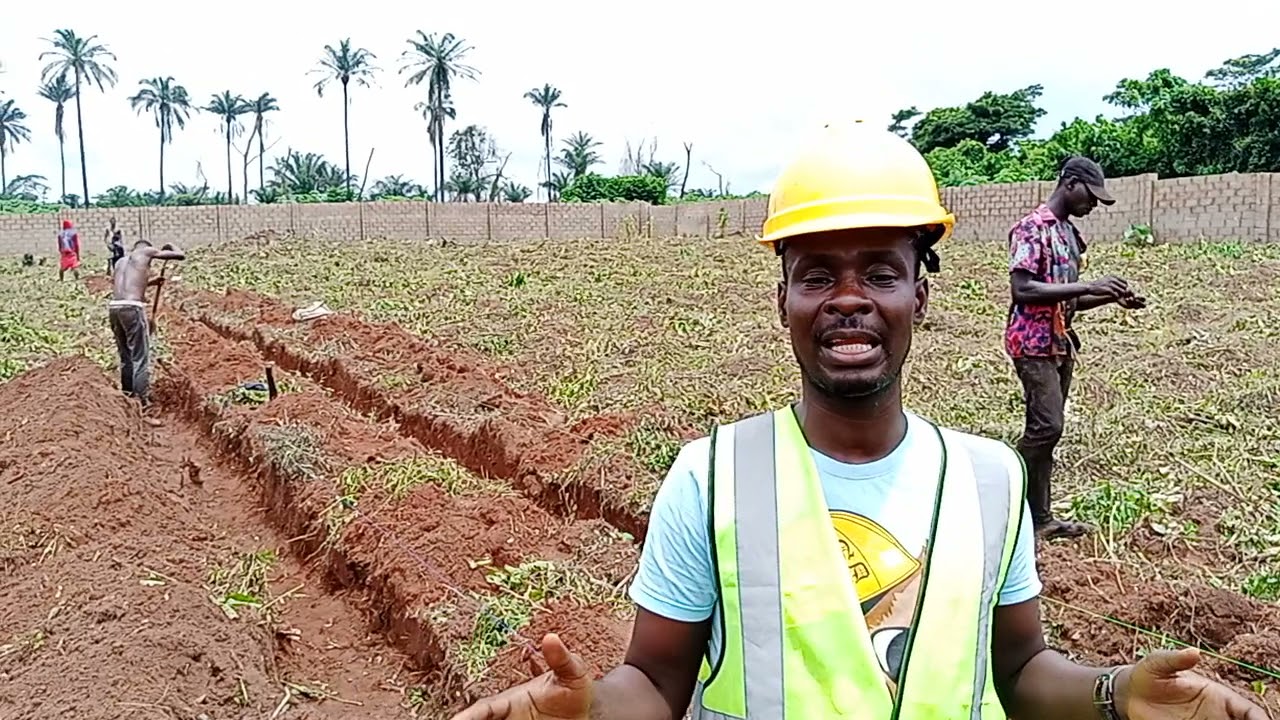 10000 Poultry Pen Foundation Digging