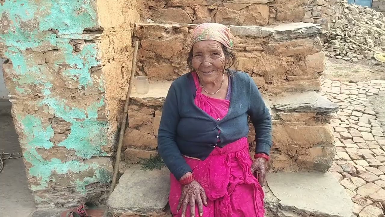 आज सुबह की सैर अपने गांव उत्तराखंड में