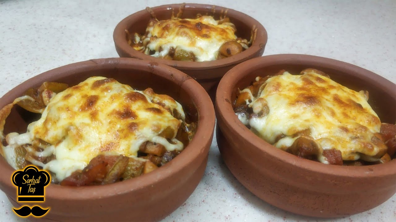 Güveçte Mantarlı Kaşarlı Köfte