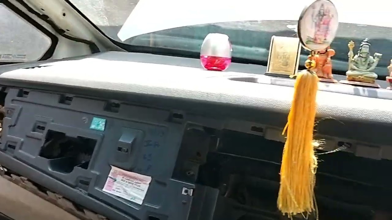 Mahindra marazzo car dashboard kholne ka Tarika