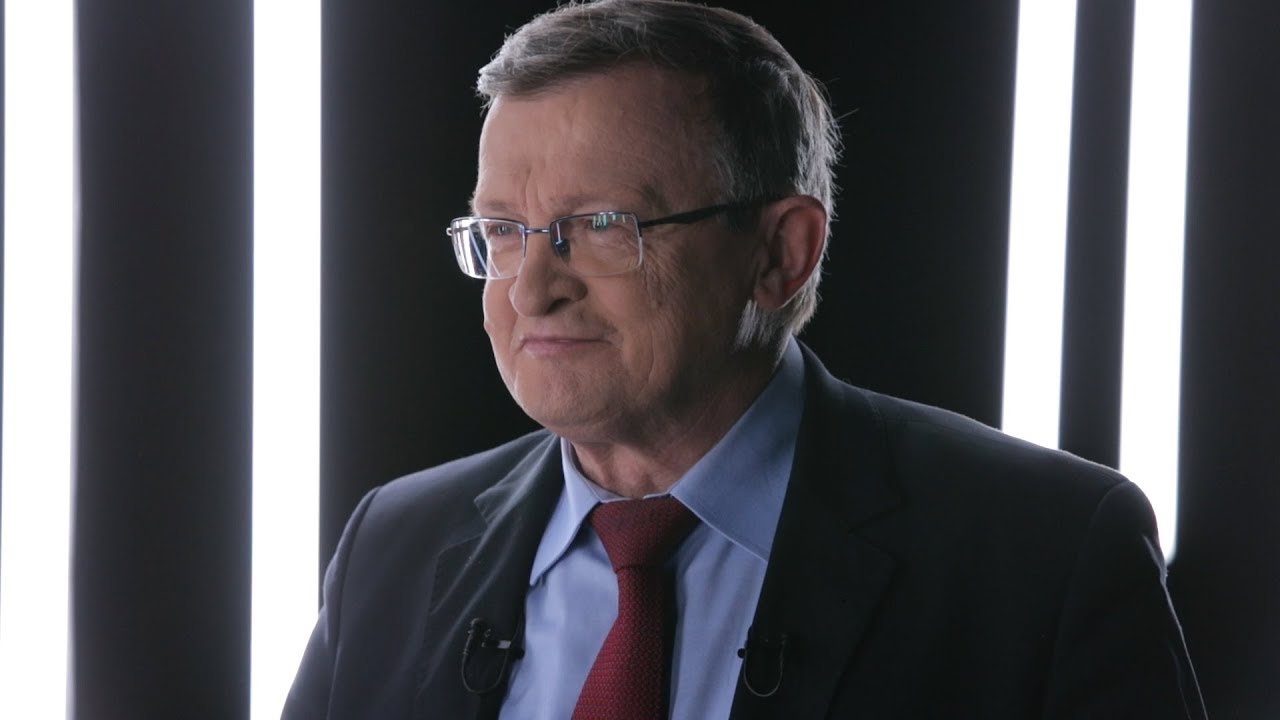 Kupował garnitury w lumpeksach. Nagle Cymański dostał górę kasy
