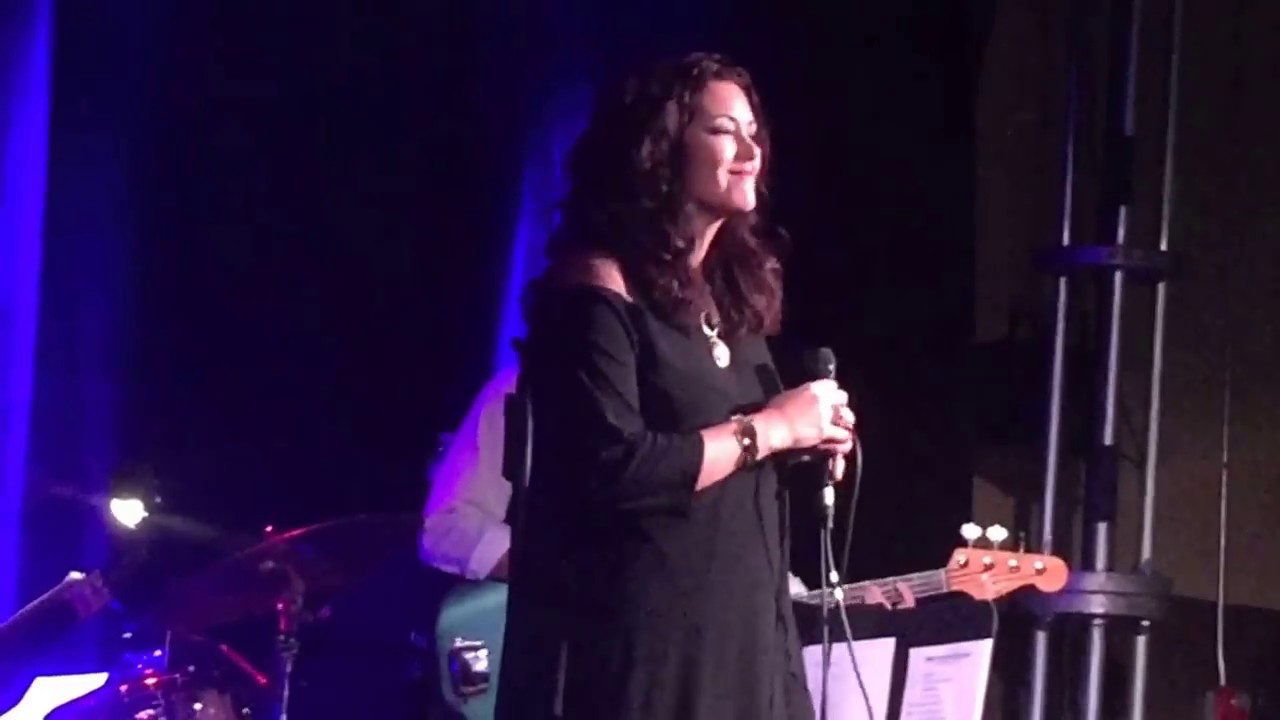Mandy Barnett 
