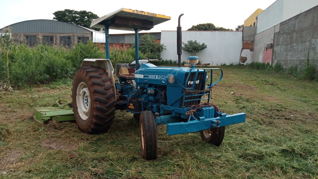 Fordão Na Ativa, Roçando Terreno
