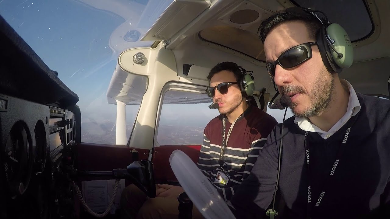 Aproximación y aterrizaje / Bilbao pista 28  cessna 172 (tutorial 5)