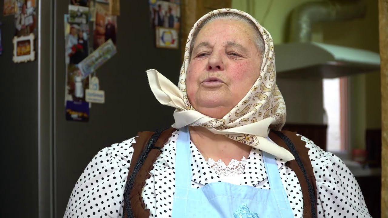 Bunica și economiile - MIRCEA BRAVO