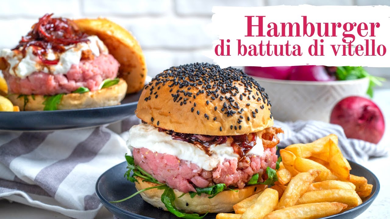 Hamburger di battuta di vitello, panino farcito e sfizioso da servire con patatine fritte