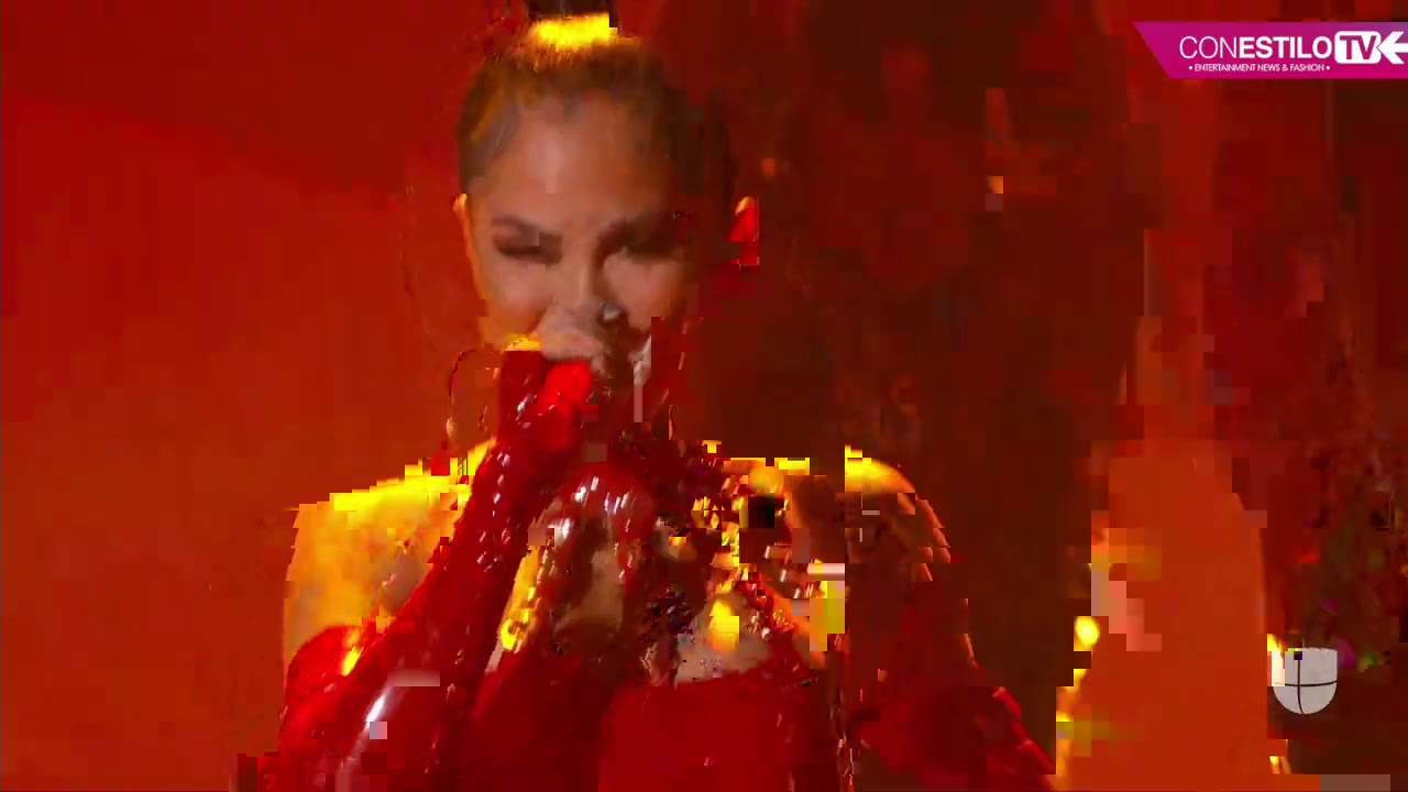 Natti Natasha - Que Mal Te Fue en Vivo (Premios Juventud 2020)