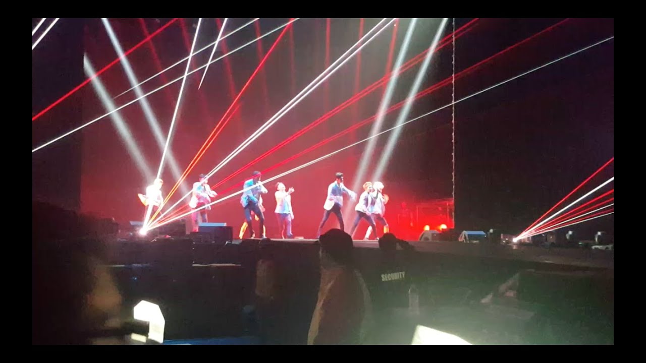 160214 [EXO'luXion in LA] EXO 엑소 - One Love (Dubstep Intro) + Growl 으르렁