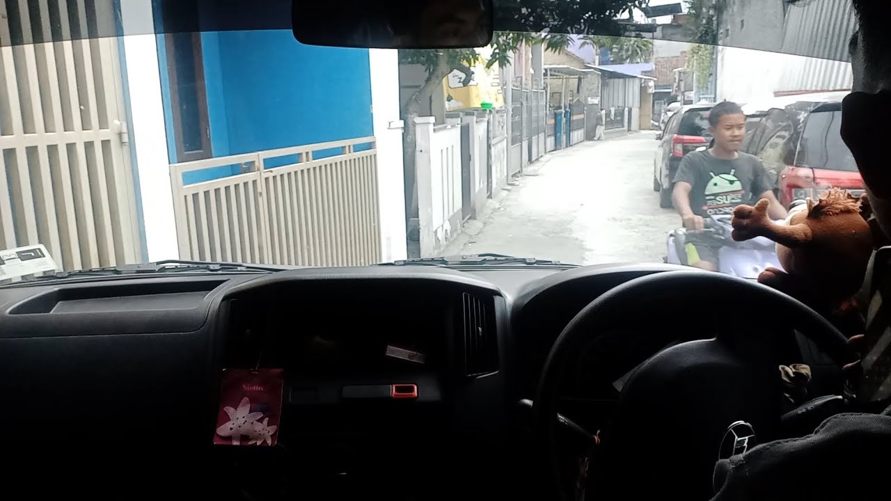 Dilema..!! Masuk sini ga ada lahan parkir