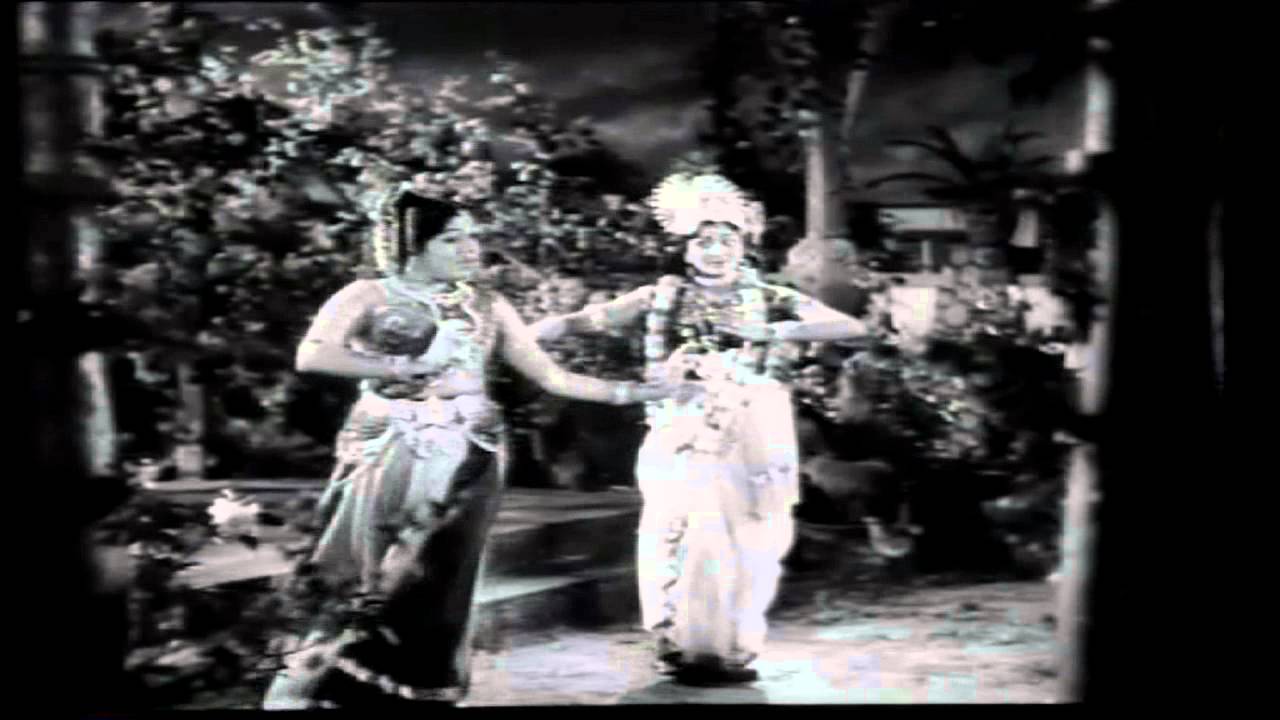 Jeevana Tharanga-Kannada Movie Songs | Aananda Thumbi Thande Video Song | Dr Rajkumar | TVNXT