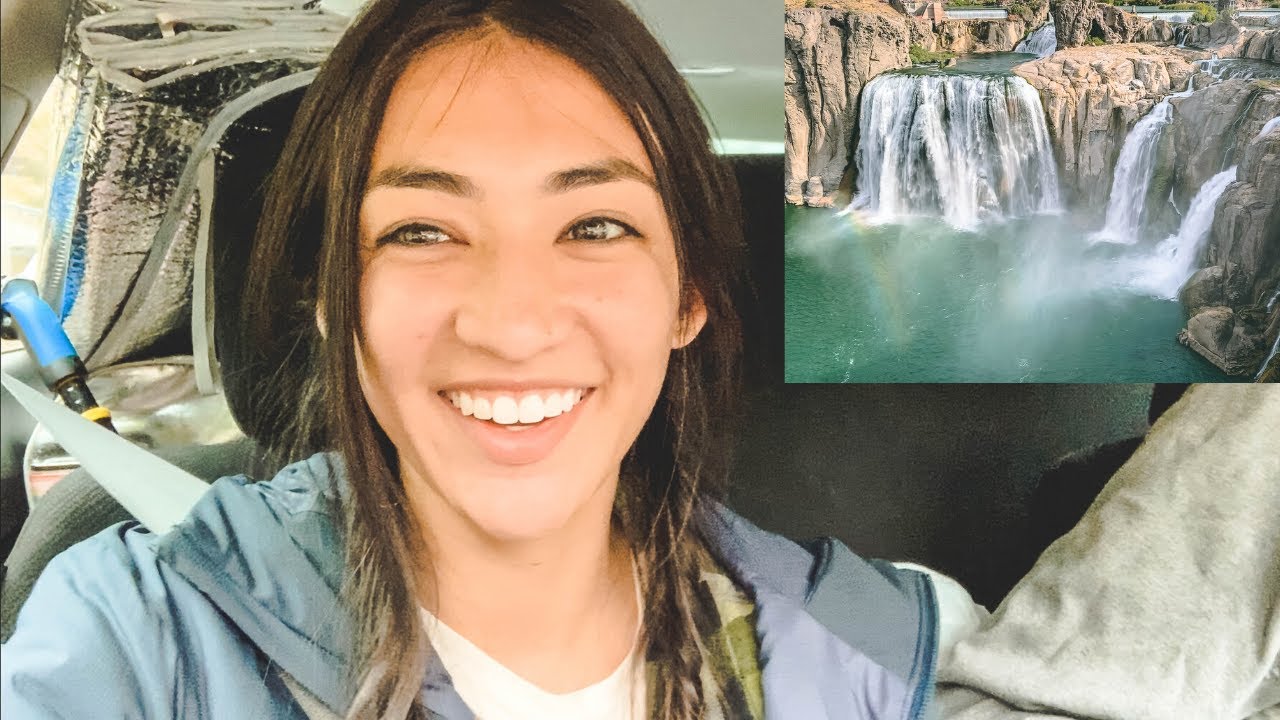 Living in a Honda Civic: Idaho - Shoshone falls and Balanced Rock
