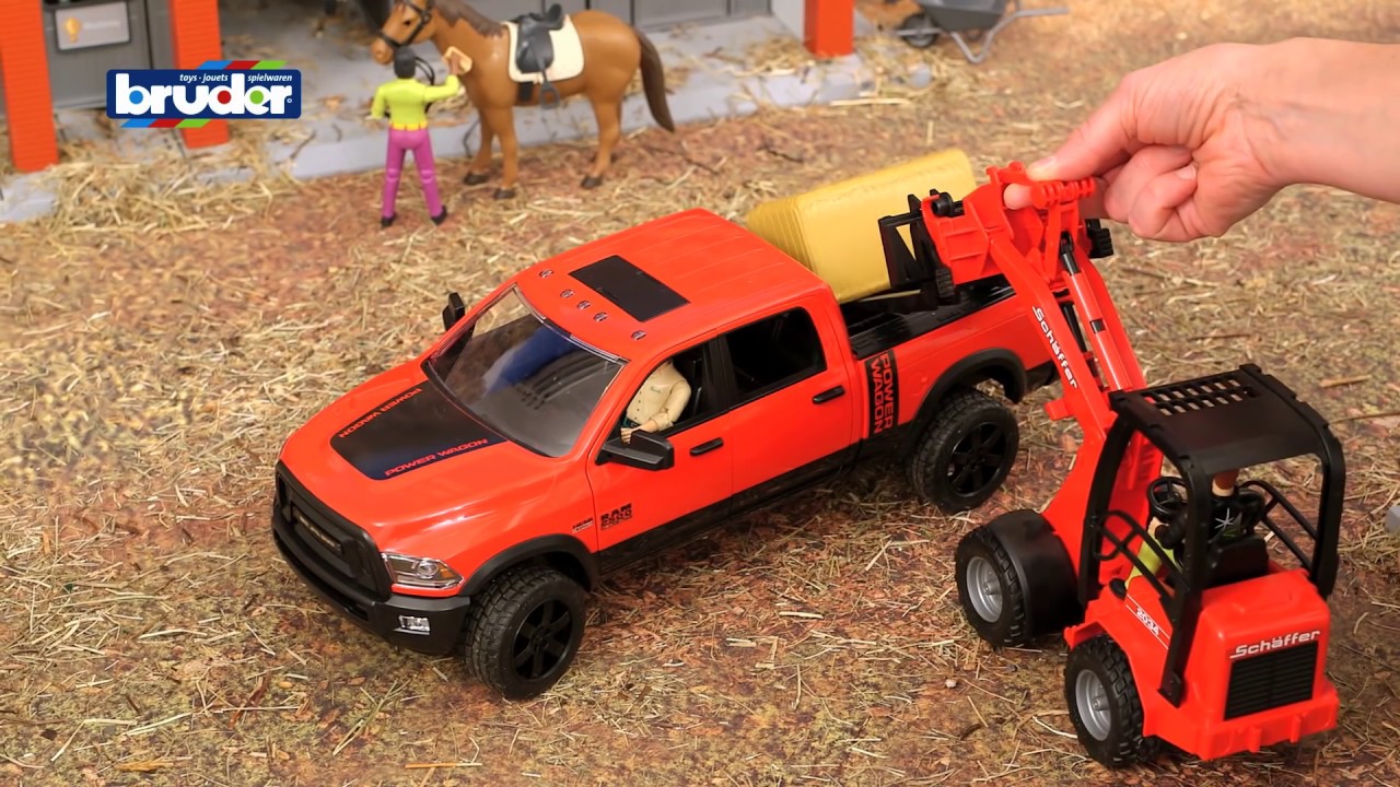 RAM 2500 Power Wagon mit  Pferdeanhänger und Pferd -- 02501 -- Bruder Spielwaren